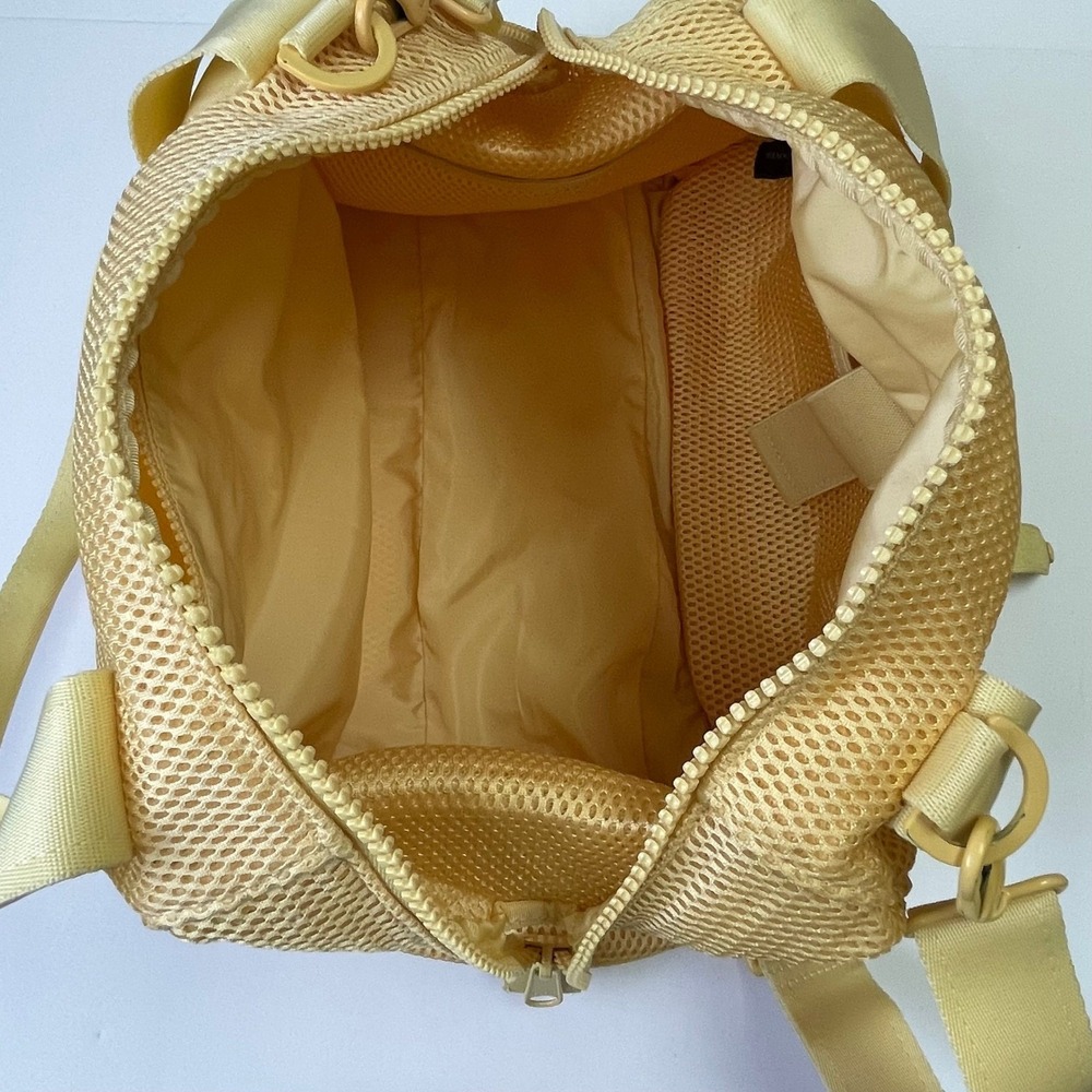 Dagne Dover Landon Carryall Mesh Duffel Bag Yellow Medium Travel Gym Tote - Picture 10 of 16